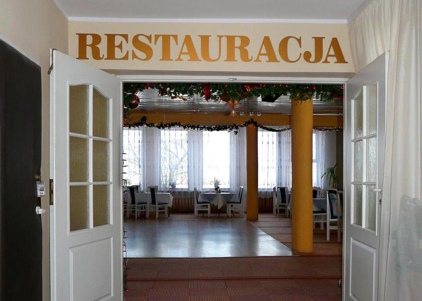 restaurant