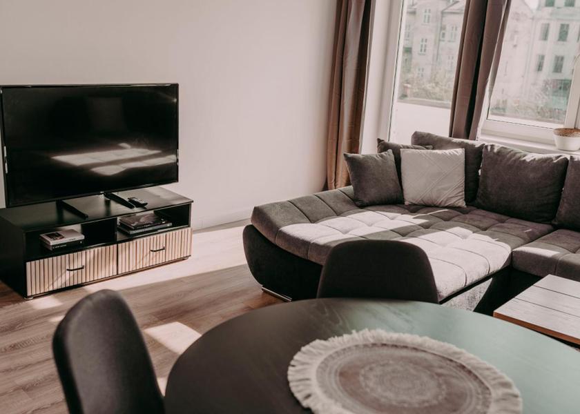 shared lounge/tv area