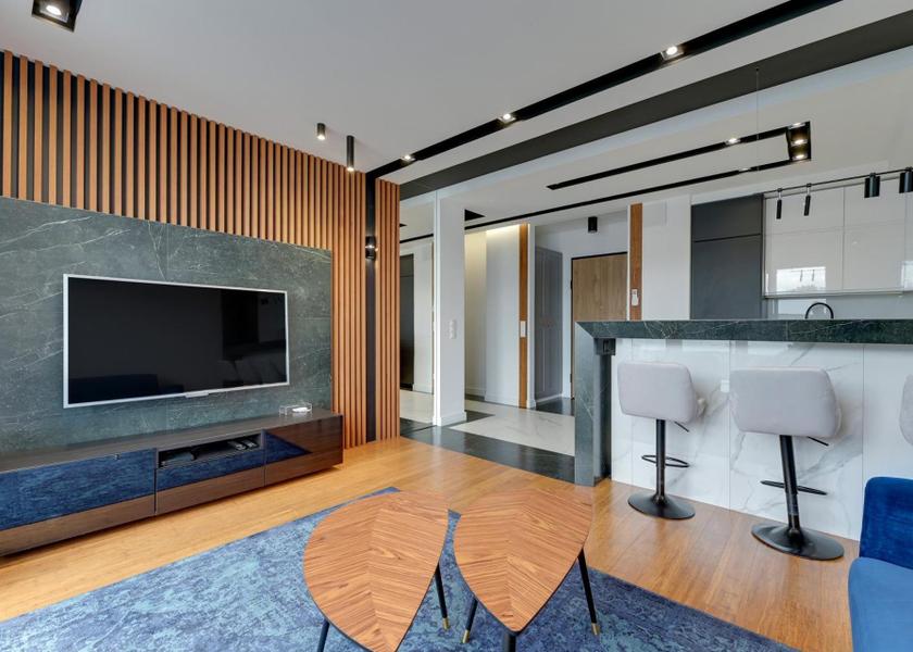 shared lounge/tv area