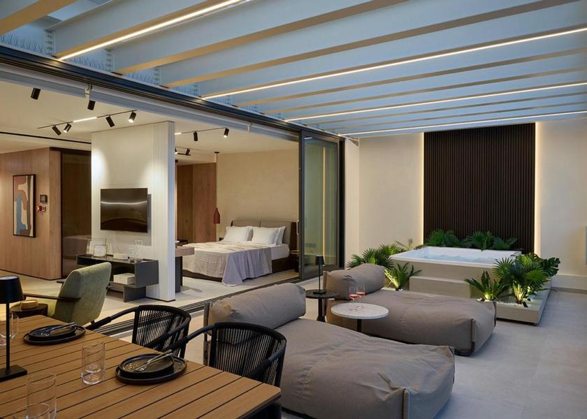 Attica Piraeus balcony/terrace