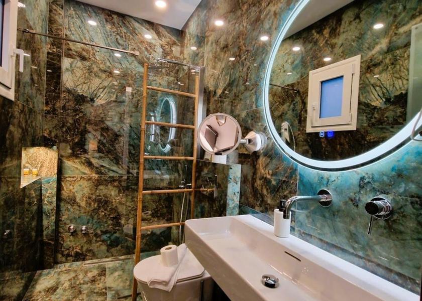 Attica Poros Suite