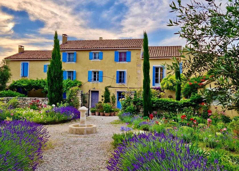 Provence - Alpes - Cote d'Azur Saint-Didier exterior view