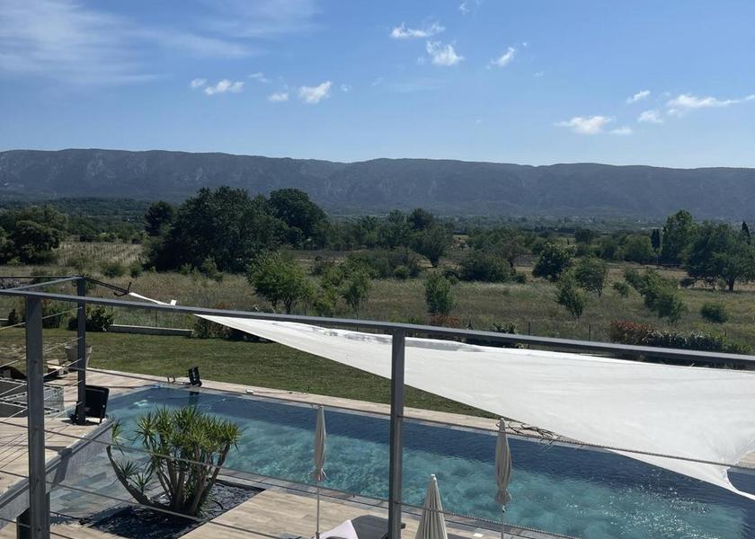 Provence - Alpes - Cote d'Azur Cabrieres-d'Avignon bathroom