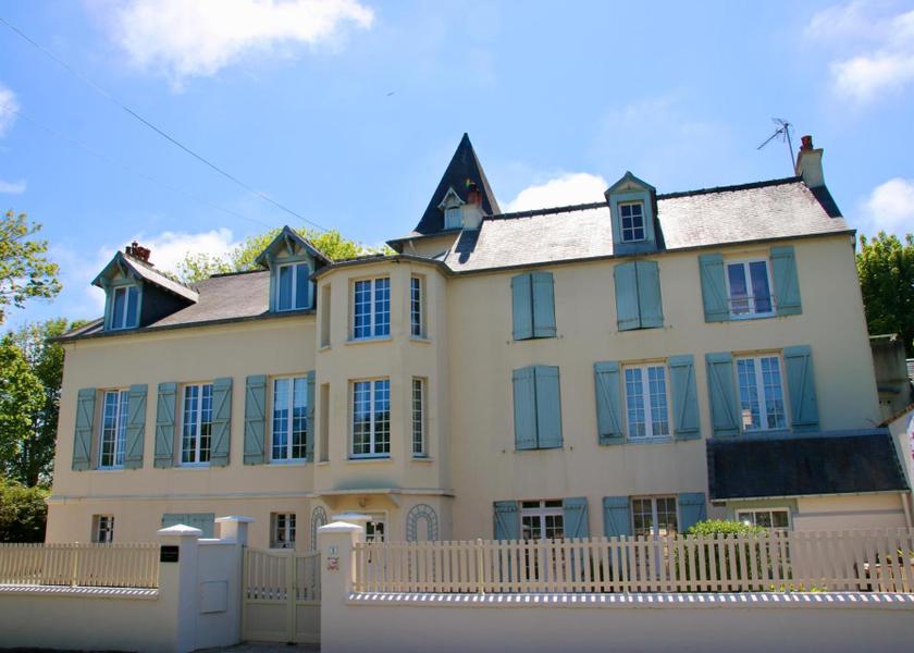 Normandy Tracy-sur-Mer exterior view