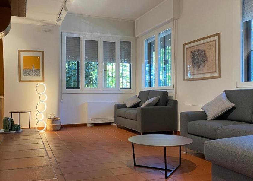 shared lounge/tv area