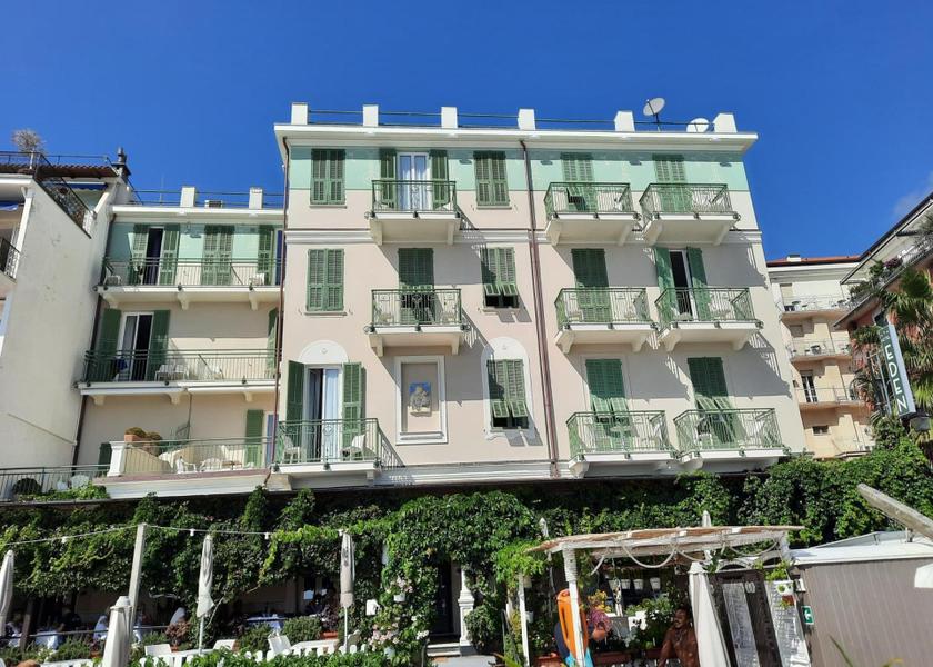 Liguria Alassio exterior view