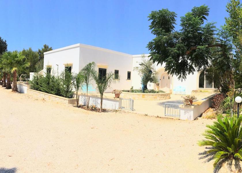 Puglia Alezio exterior view