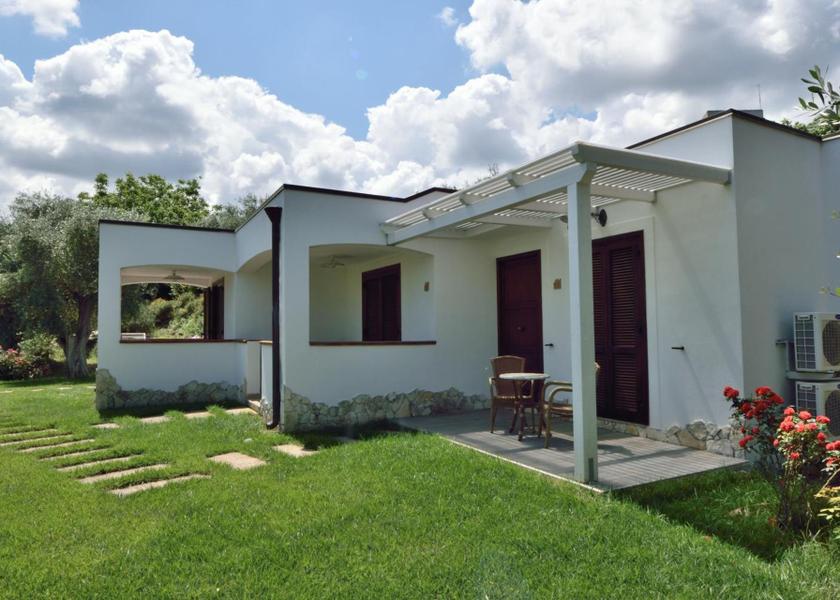 Puglia Peschici Hotel Exterior