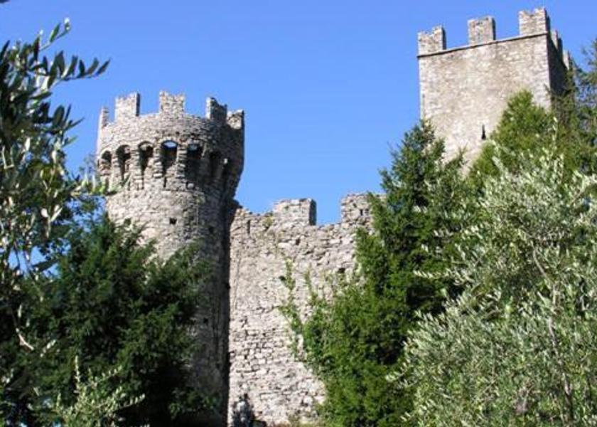 Lombardy Varenna facilities