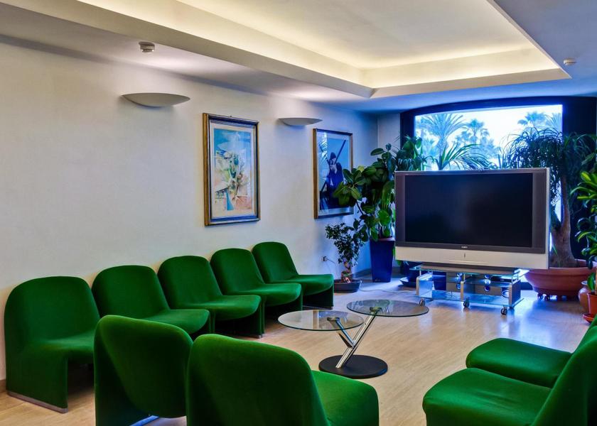 Abruzzo Giulianova lobby