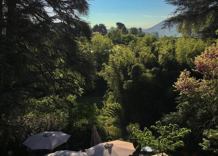 Auvergne-Rhône-Alpes Saint-Laurent-du-Pape garden