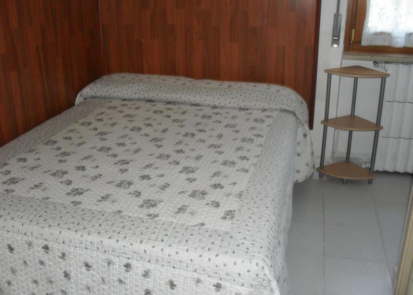 Valle d'Aosta Aosta Small Double Room