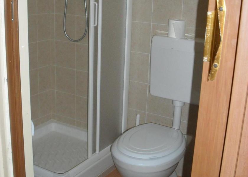 Valle d'Aosta Aosta bathroom