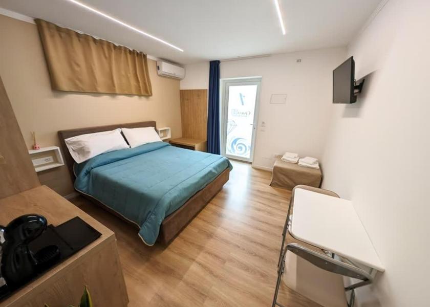 Calabria Diamante Double Room with Private Bathroom