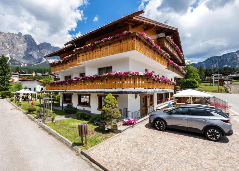 Veneto Cortina d'Ampezzo exterior view