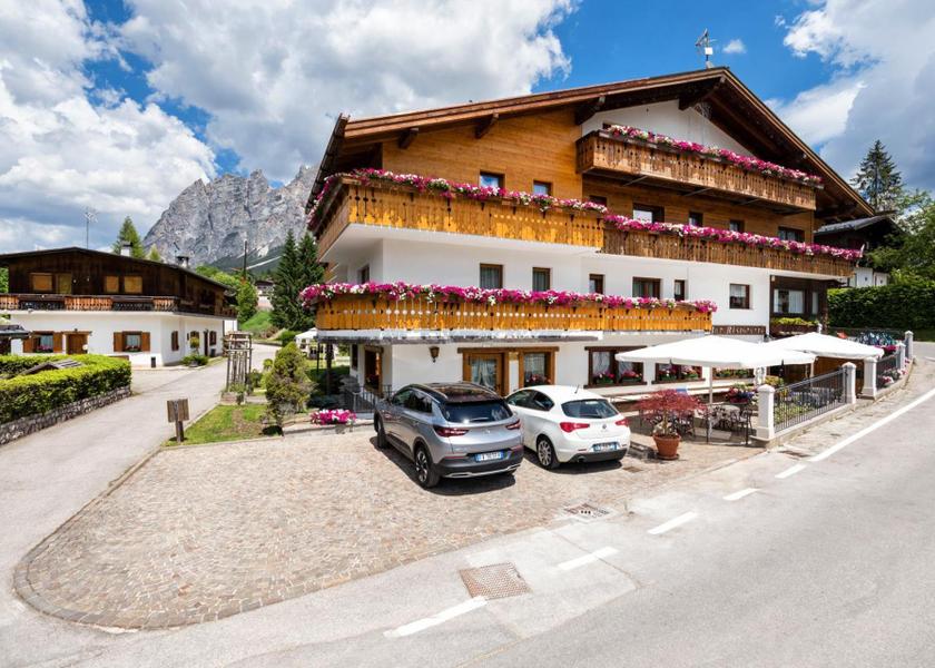 Veneto Cortina d'Ampezzo exterior view