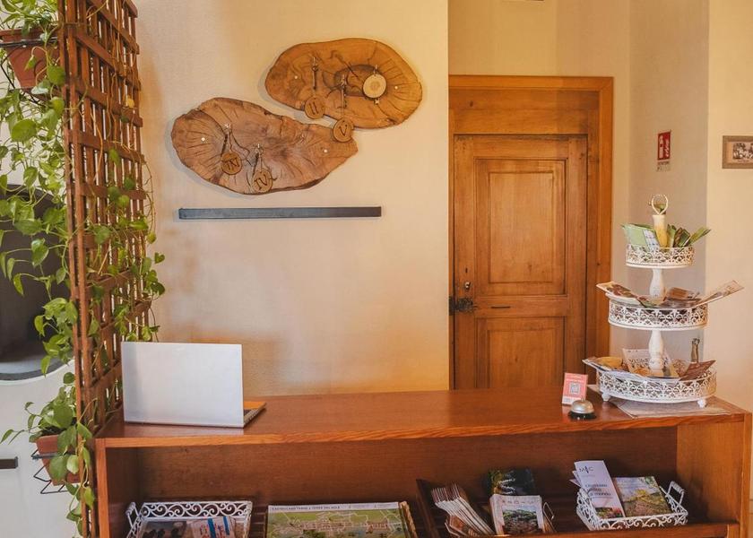 Emilia-Romagna Brisighella lobby