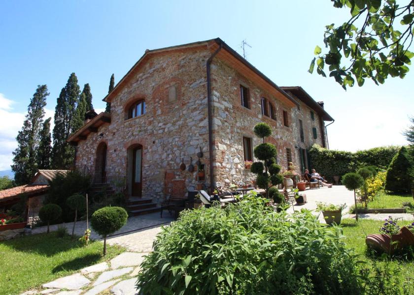 Tuscany Serravalle Pistoiese entrance