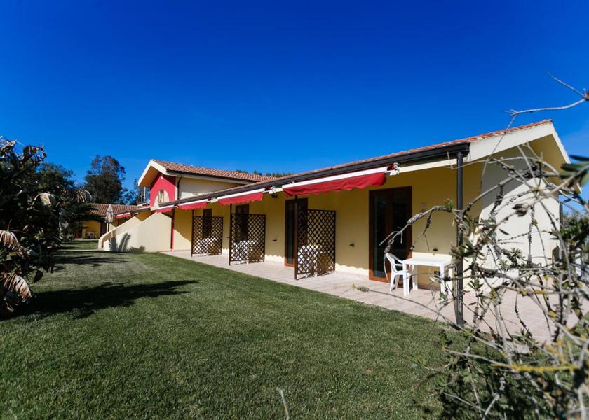Sardinia Cabras Hotel Exterior