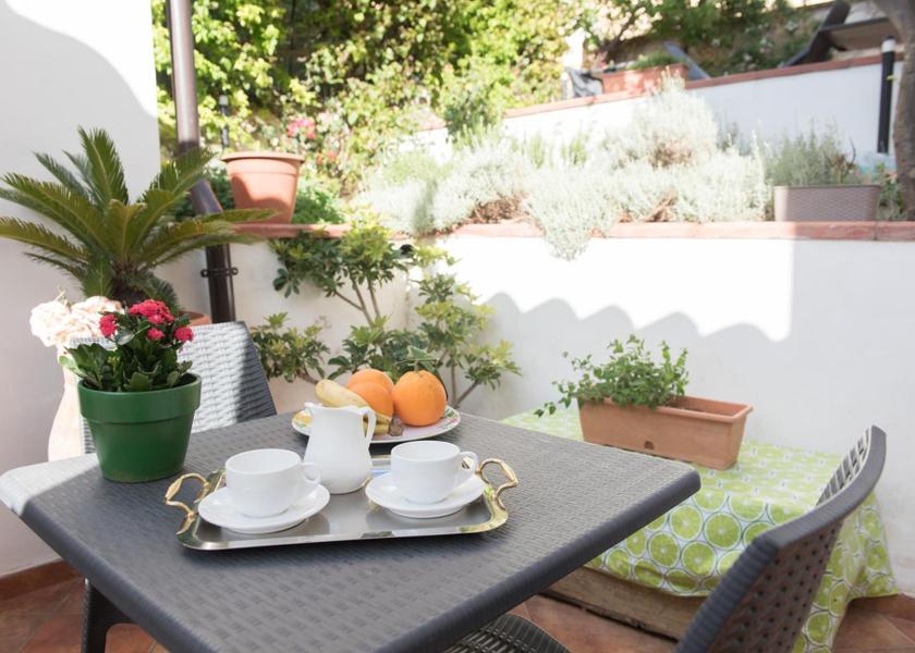 Sicily Paceco garden