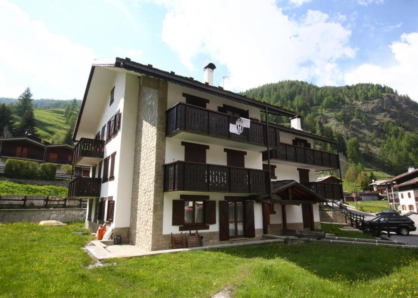 Valle d'Aosta Ayas exterior view