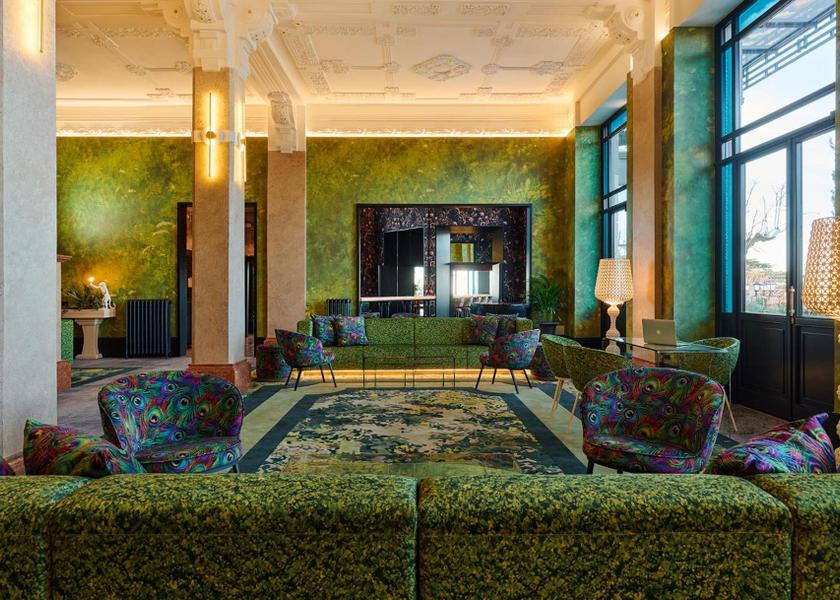 Lombardy Brunate bar/lounge