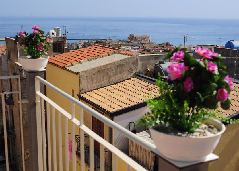 Sicily Castellammare del Golfo balcony/terrace