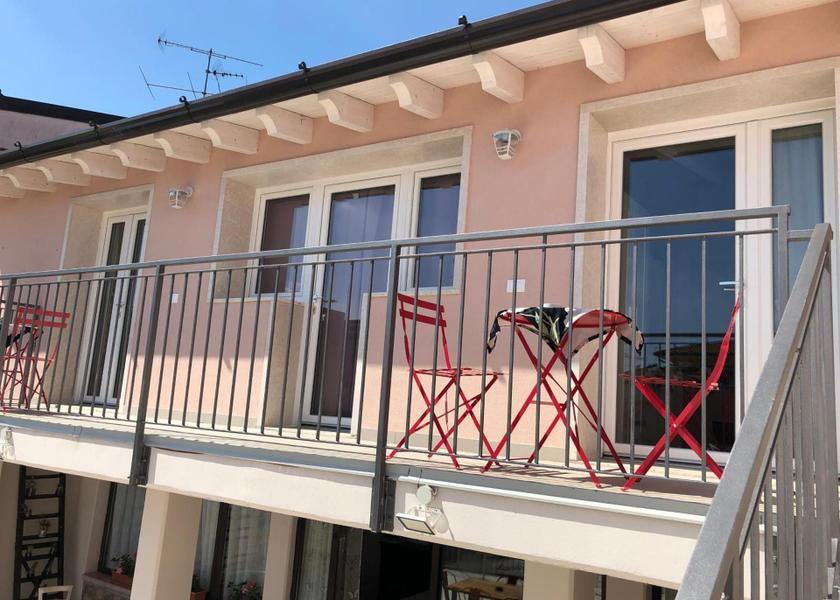 Veneto Castelnuovo del Garda entrance