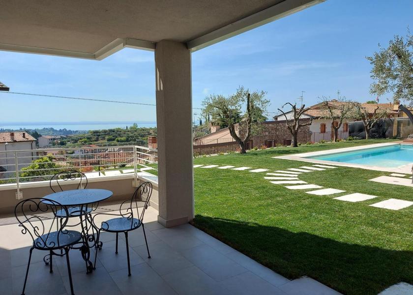 Veneto Cavaion Veronese swimming pool