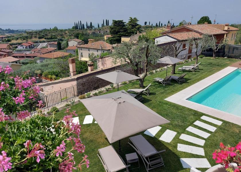 Veneto Cavaion Veronese swimming pool