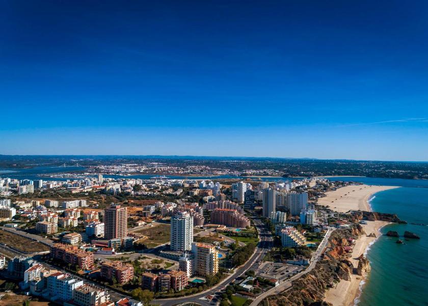 Faro Portimão nearby attraction