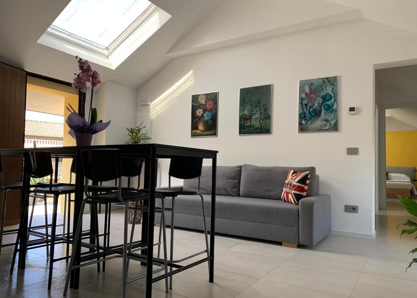 shared lounge/tv area