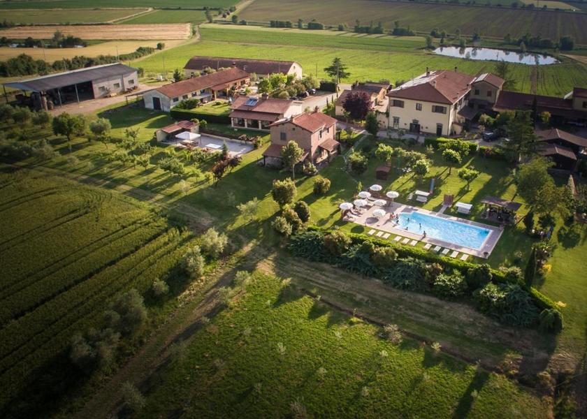 Tuscany Castiglion Fiorentino garden