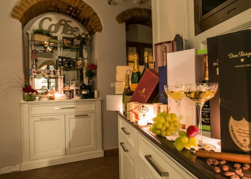 Tuscany Castiglion Fiorentino lobby