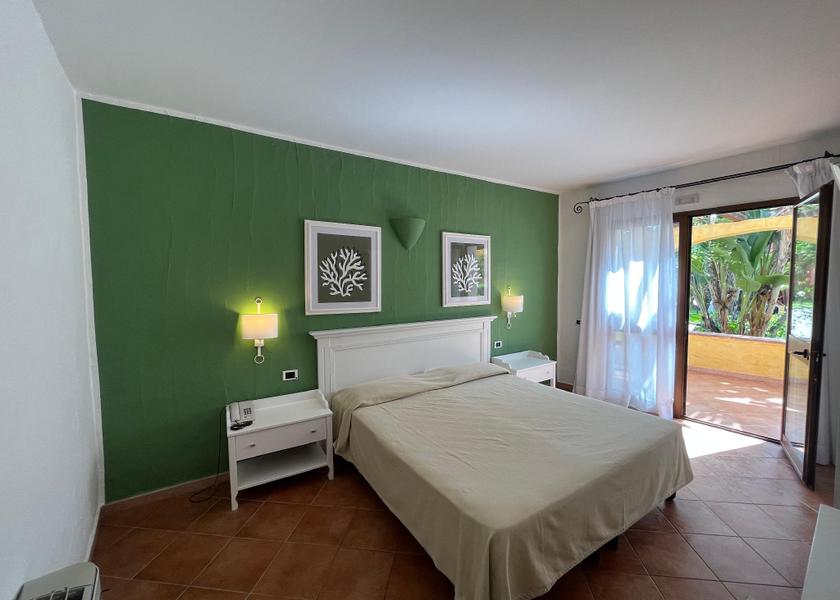 Sardinia Castiadas Double Classic