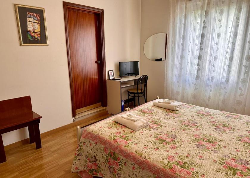 Umbria Deruta Double Room with Private Bathroom