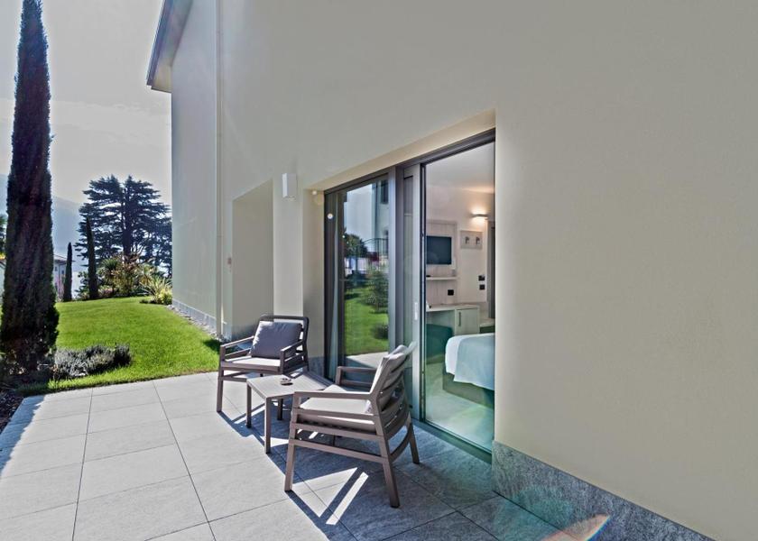 Lombardy Domaso garden