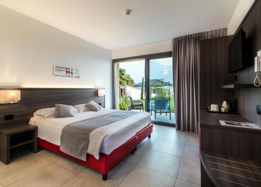 Lombardy Domaso Double Room with Patio