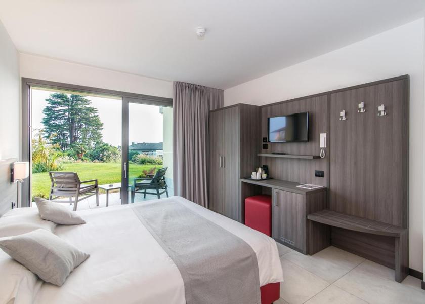 Lombardy Domaso Double Room with Patio