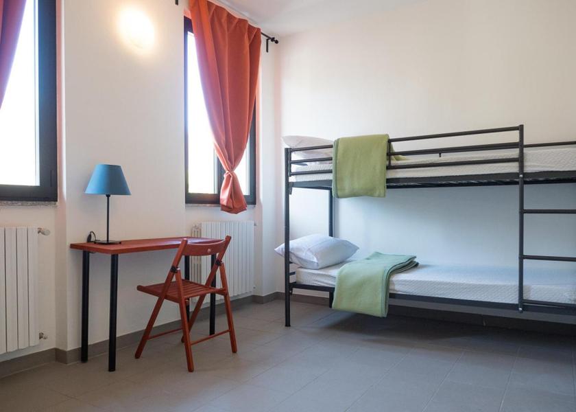Lombardy Domaso Bed in 6-Bed Mixed Dormitory Room
