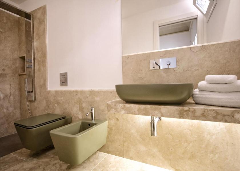 Sicily Favignana shower