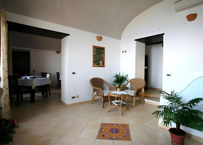 Campania Furore interior view