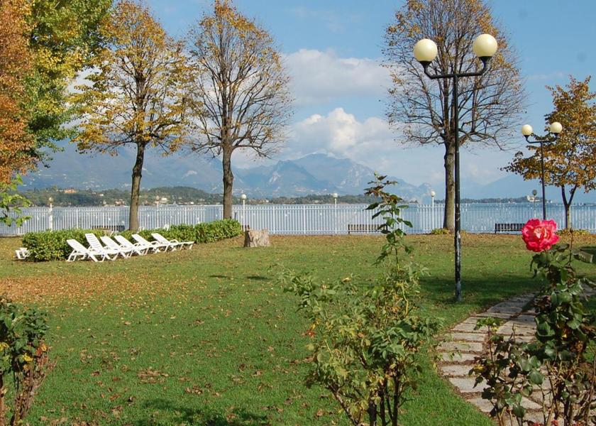 Lombardy Manerba del Garda garden