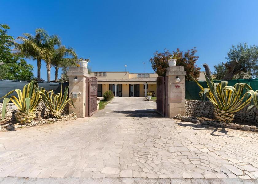 Puglia Melendugno exterior view