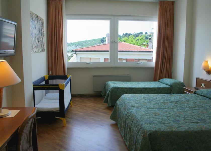 Marche Numana Quadruple Room