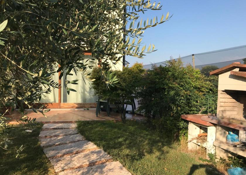 Veneto Pescantina garden