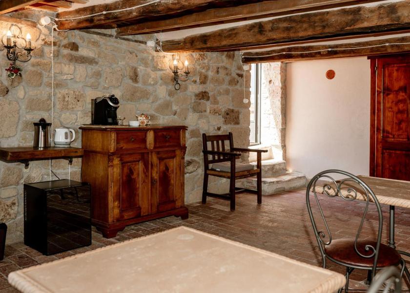 shared lounge/tv area