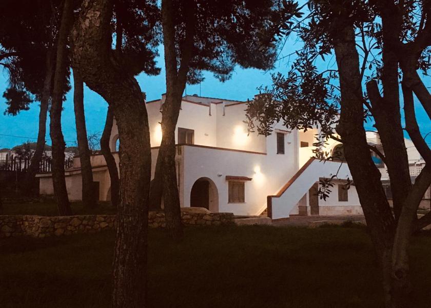 Puglia Pulsano exterior view