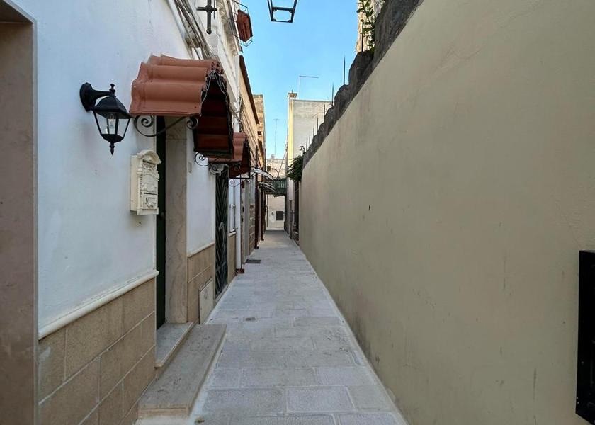 Puglia Pulsano surrounding environment