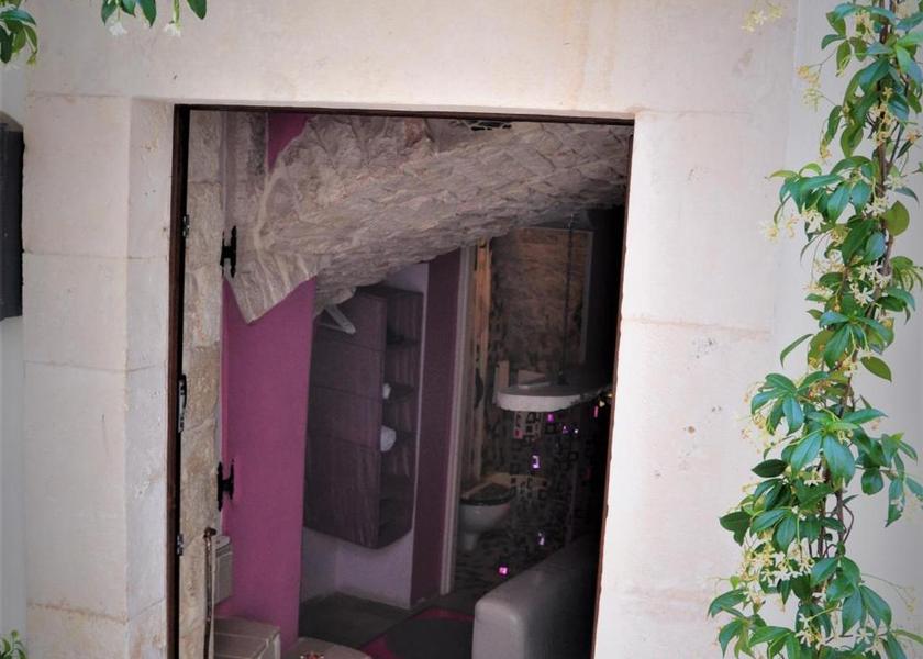 Puglia Putignano entrance